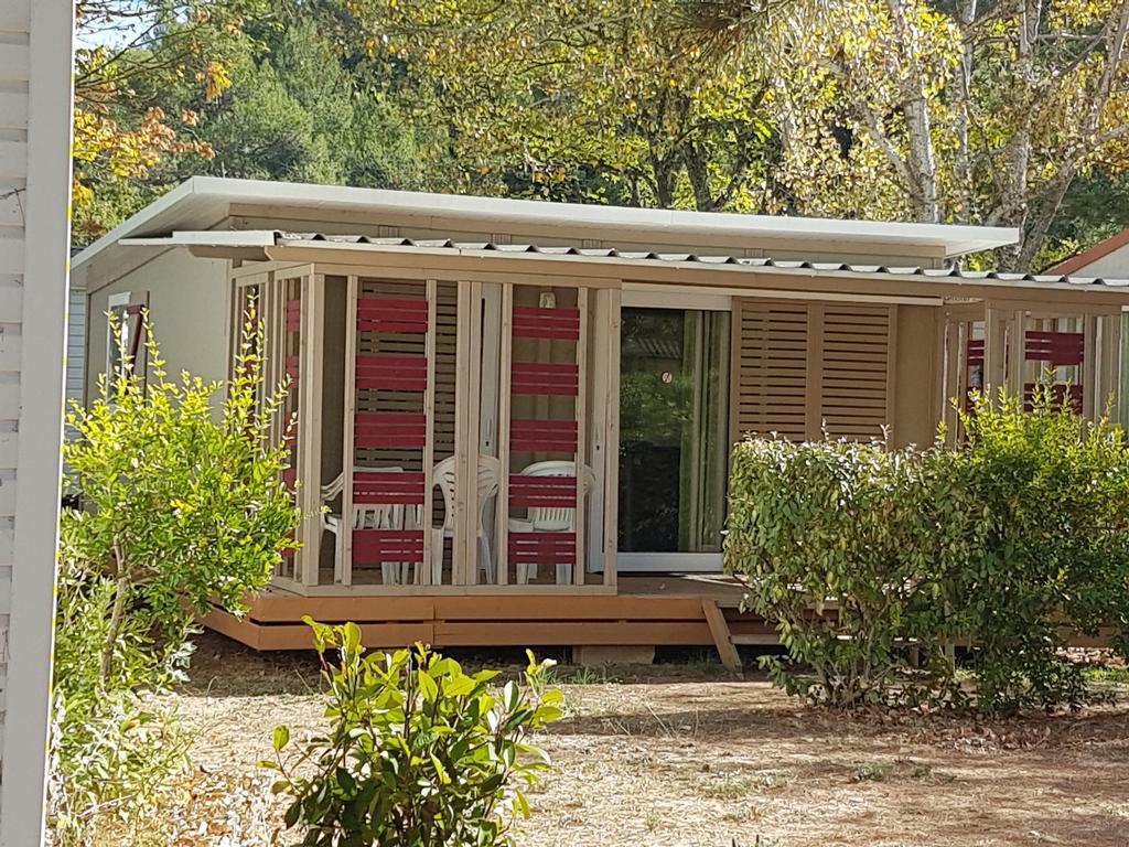 Camping La Vidaresse Ξενοδοχείο Sainte-Anastasie-sur-Issole Εξωτερικό φωτογραφία